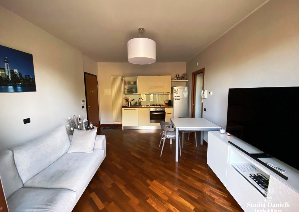 Appartamenti bilocale in affitto  via Andrea Doria 1, Carate Brianza, località Periferia