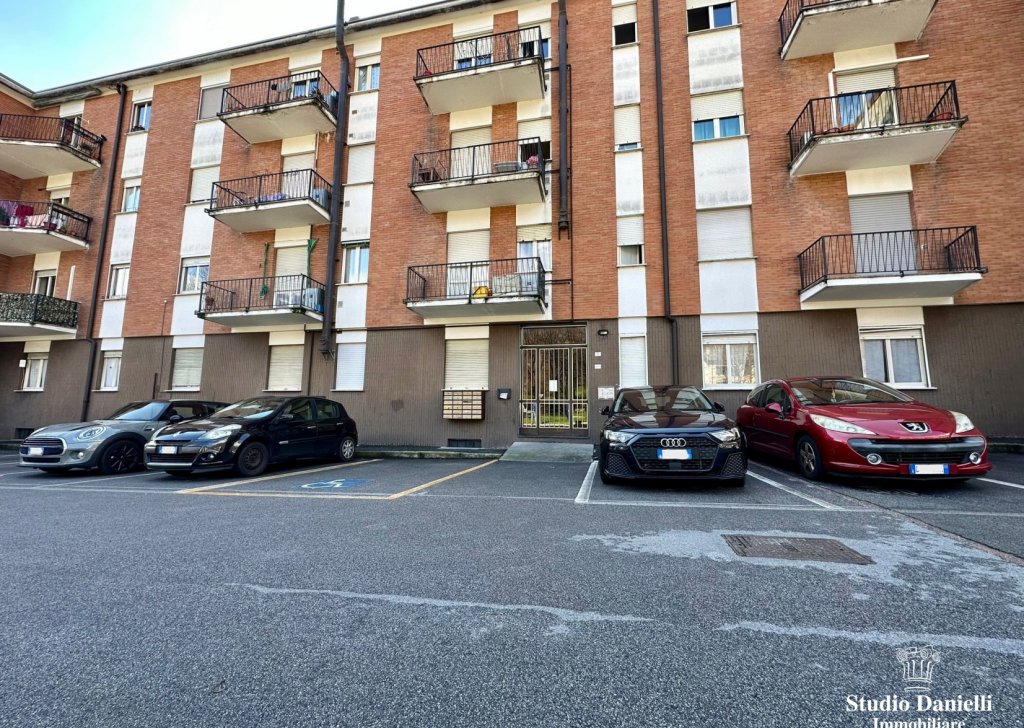 Appartamenti bilocale in vendita  via San Dionigi 7, Valmadrera, località San Dionigi