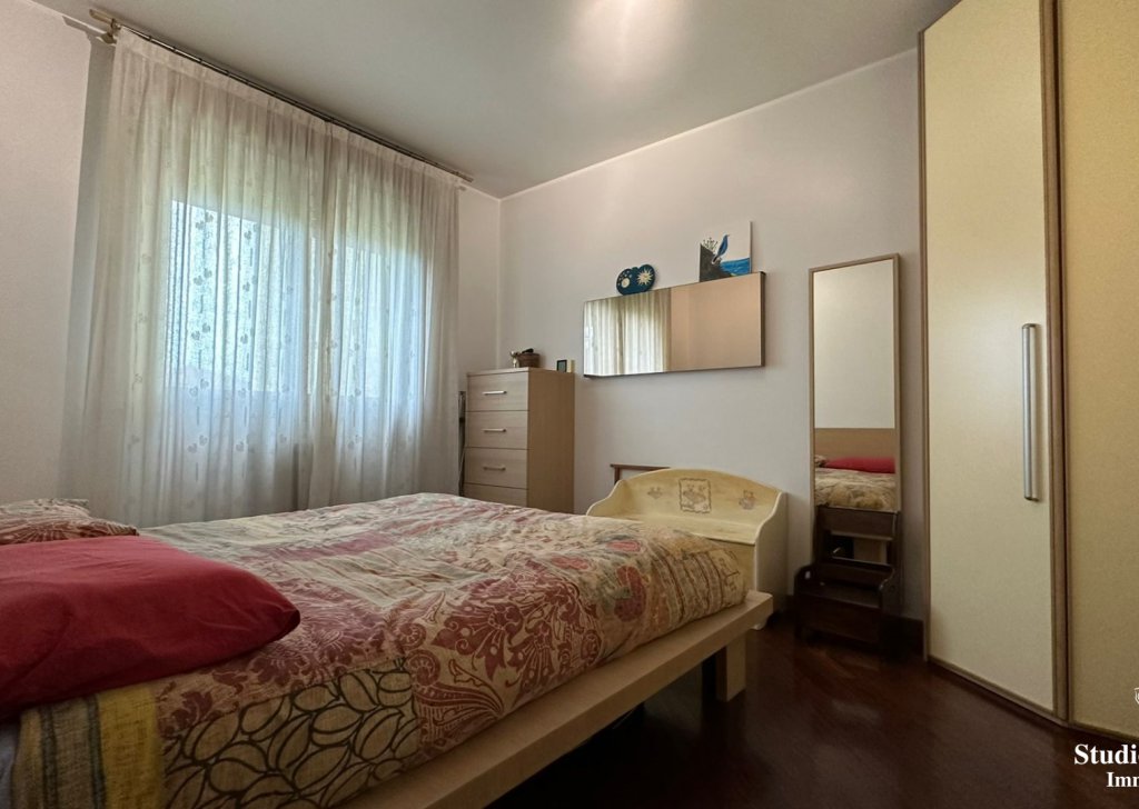 Vendita Appartamenti Carate Brianza - TRILOCALE Località Semicentro