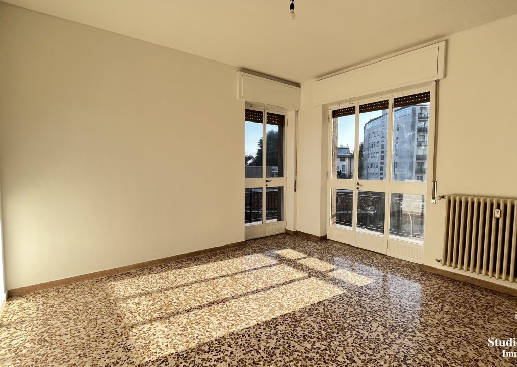 Vendita Appartamenti Carate Brianza - Appartamento 75 mq Località Semicentro