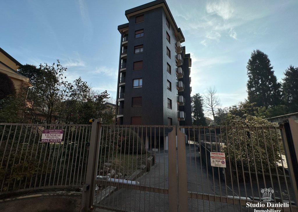 Vendita Appartamenti Carate Brianza - BILOCALE Località Centro