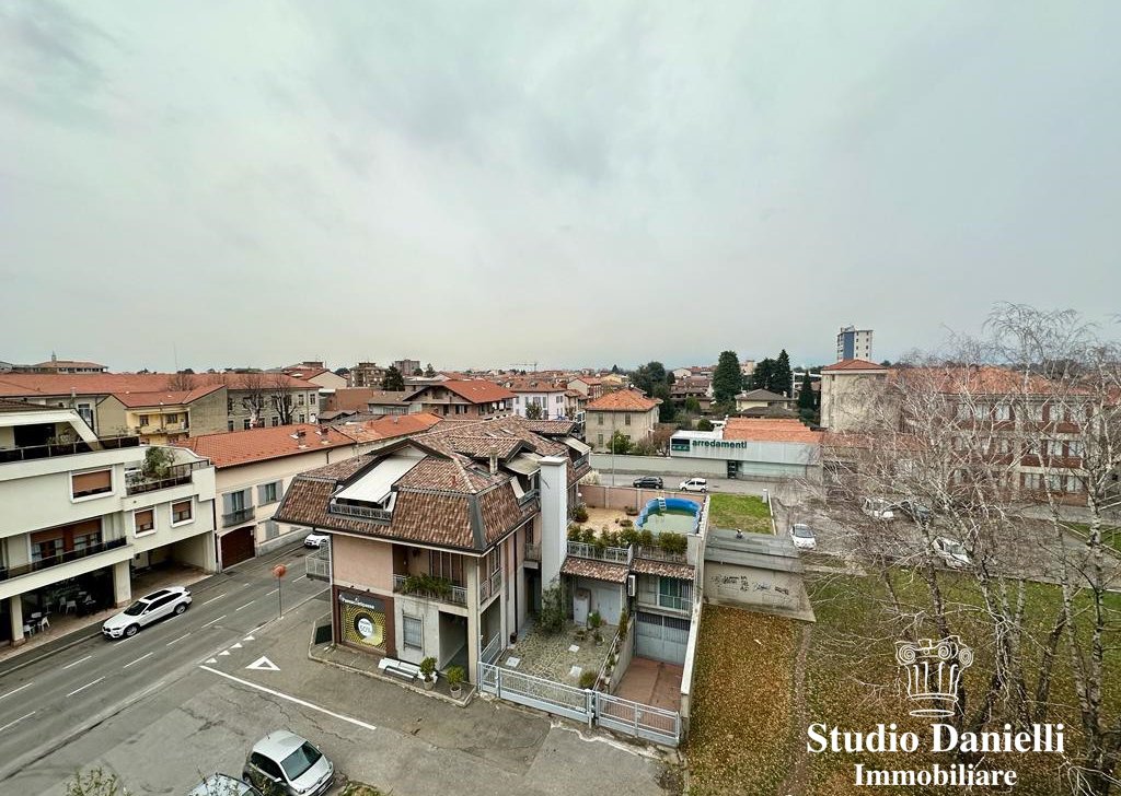 Appartamenti monolocale in vendita  via Montello 1, Seregno, località Centro