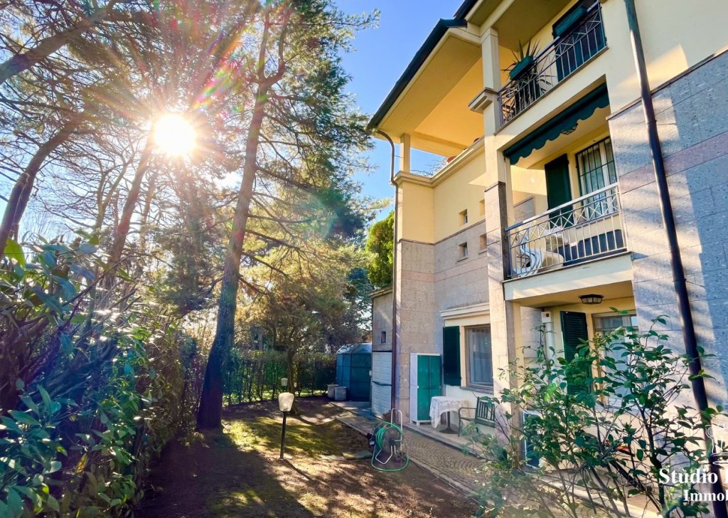 Appartamenti quadrilocale in vendita  via Don Carlo Gnocchi 9/B, Correzzana, località centro
