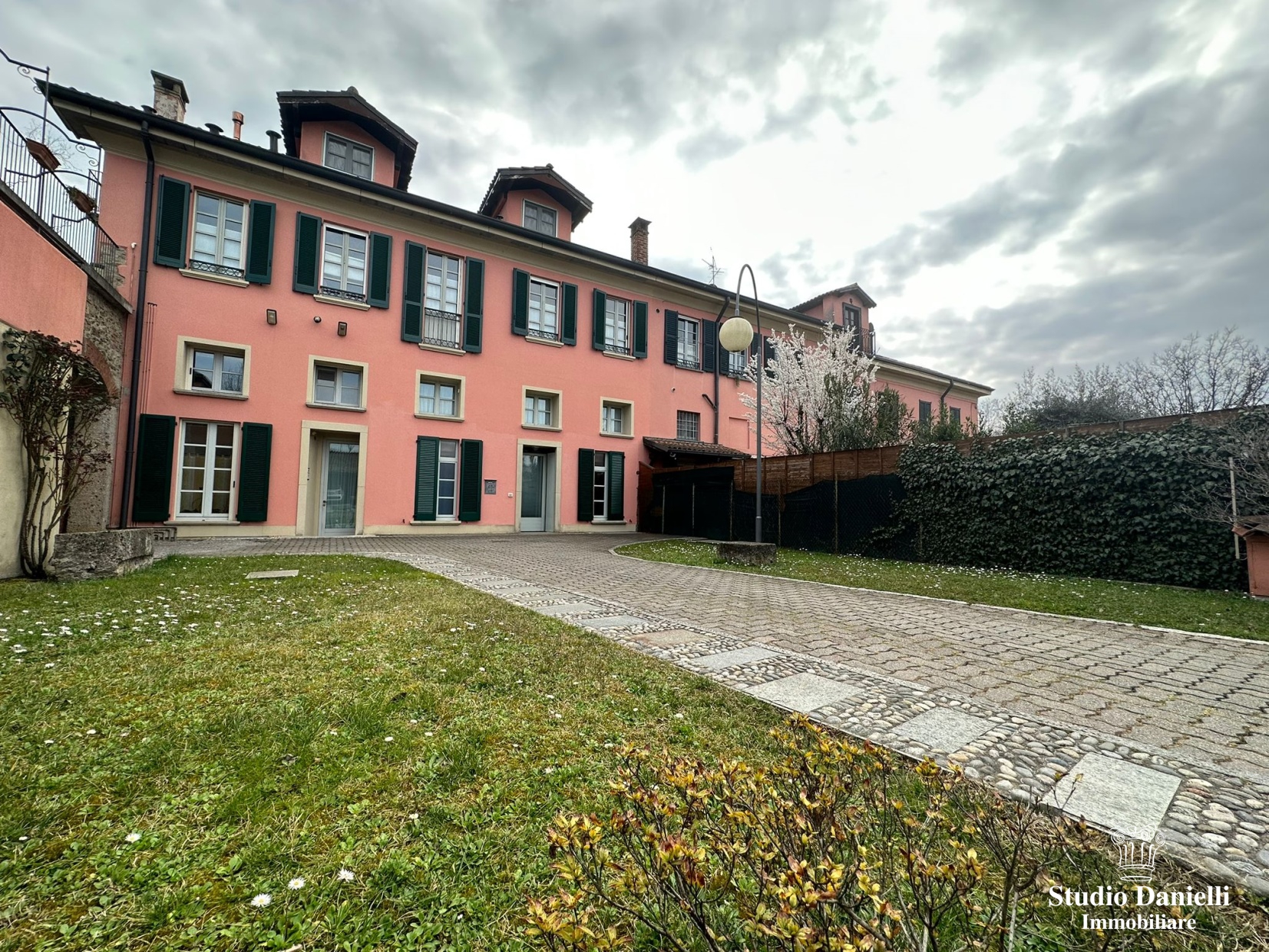 appartamento in Via Del Castelletto a Triuggio