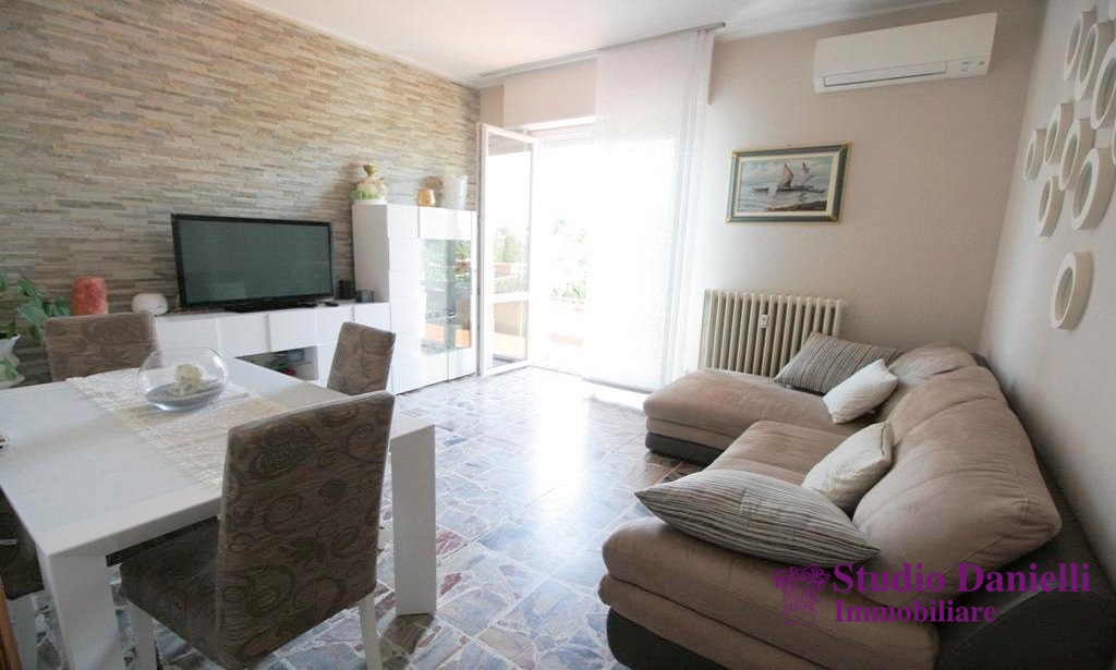  carate brianza vendita quart: carate brianza studio danielli immobiliare